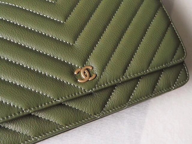 CC original lambskin leather woc chain bag 33814-2 olive