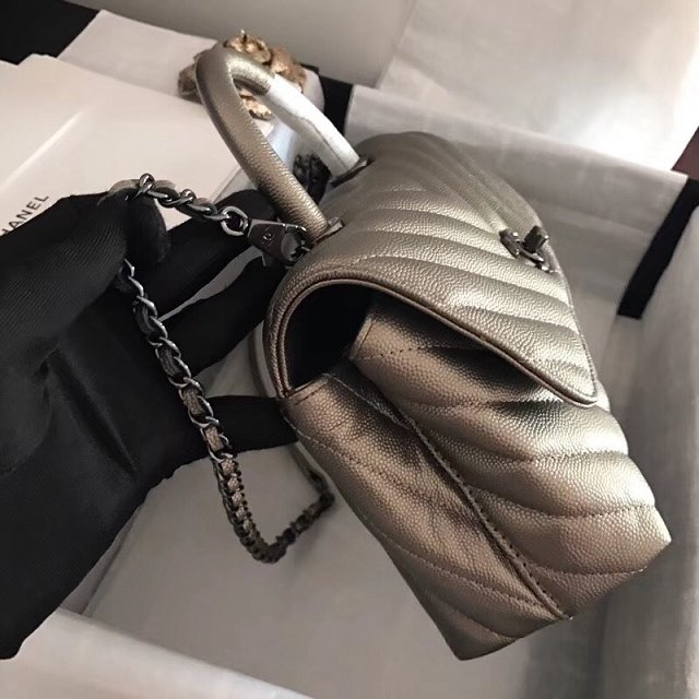 2018 CC original grained calfskin small flap bag with top handle A92990 champagne