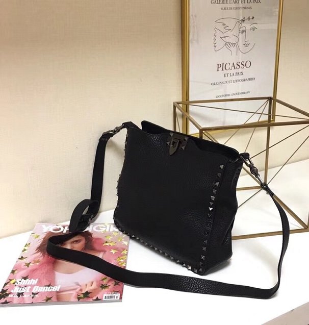 Valentino original calfskin rockstud small hobo bag 0940 black