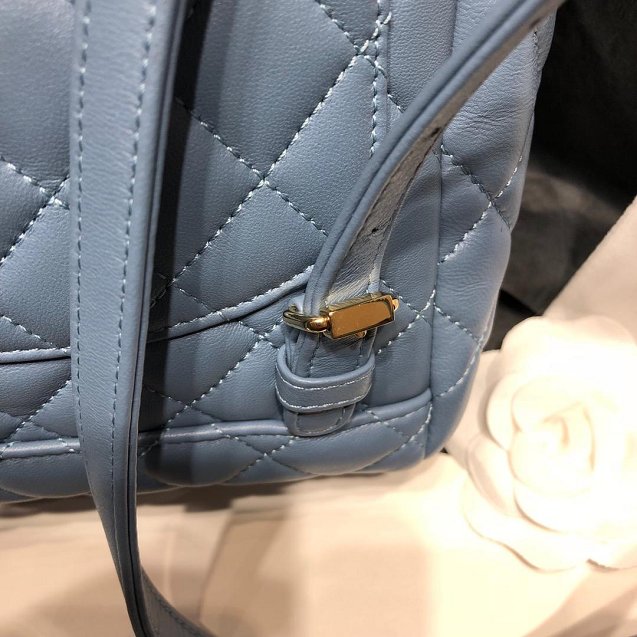 2018 CC original calfskin medium backpack A91121 light blue