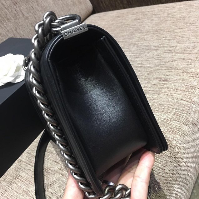 CC original calfskin medium boy handbag 67086-5 black