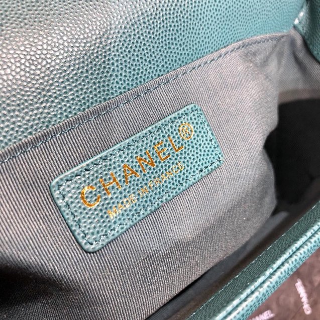 CC original small-grained calfskin medium boy handbag 67086 emerald
