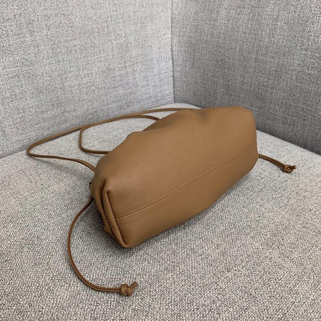 2019 BV original calfskin small 20 pouch 585852 caramel