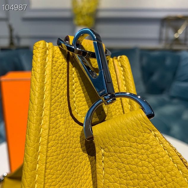 Hermes original togo leather evelyne pm shoulder bag E28 yellow
