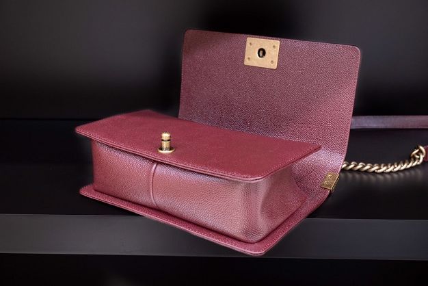 CC original customized grained calfskin boy handbag A67086 bordeaux