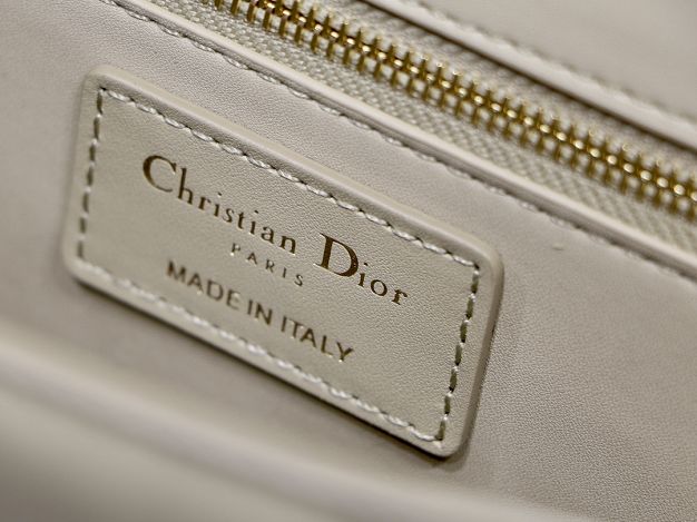 Dior original box calfskin 30 montaigne bag M9203 beige