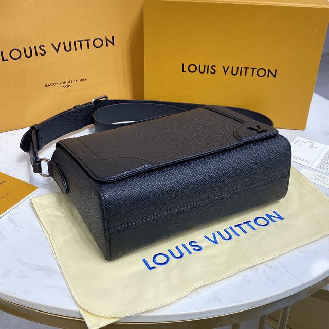 Louis vuitton original calfskin new flap messenger bag M30807 black