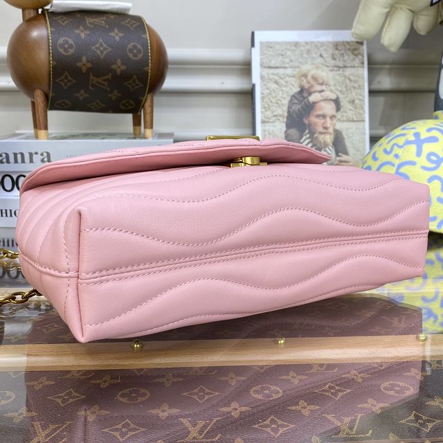 2022 Louis vuitton original calfskin new wave chain bag M59985 pink