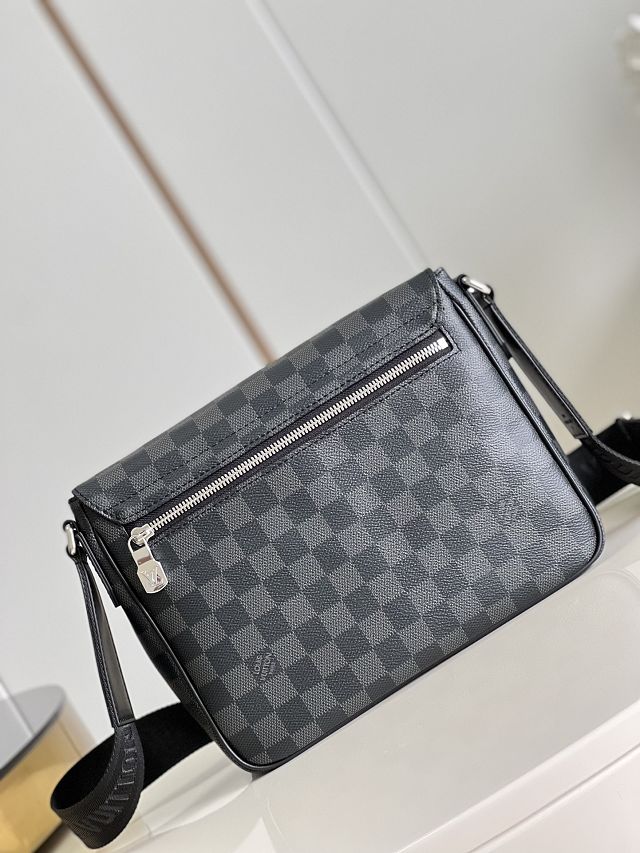 Louis vuitton original damier graphite district messenger bag N42710