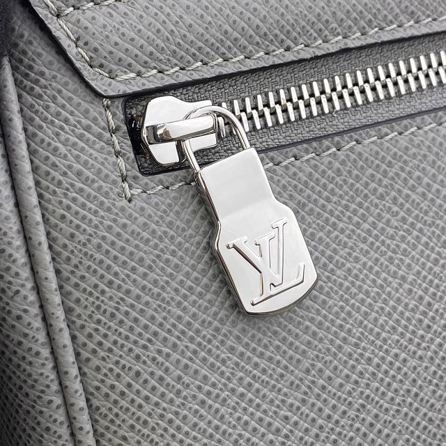 Louis vuitton original taiga leather district messenger bag pm M30851 grey