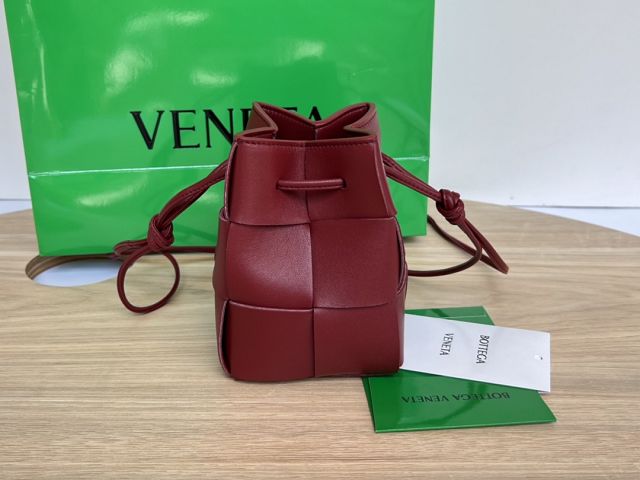 BV original lambskin cassette small bucket bag 680217 dark red