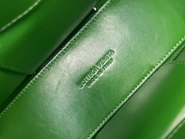 BV original calfskin mini arco tote bag 729042 avocado