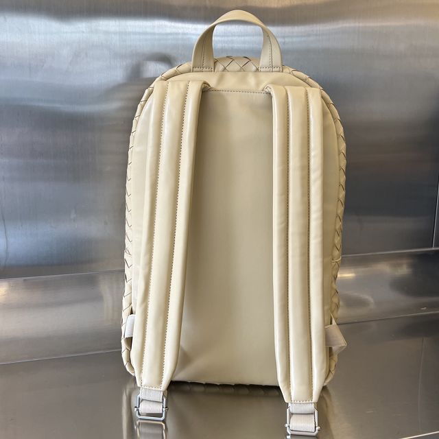BV original calfskin medium intrecciato backpack 730732 porridge