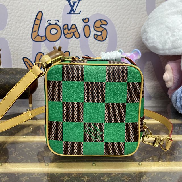 Louis vuitton original damier canvas chess messenger bag N40563 green