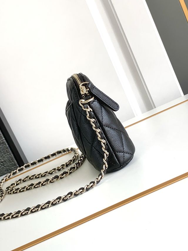 CC original grained calfskin clutch with chain AP4000 black