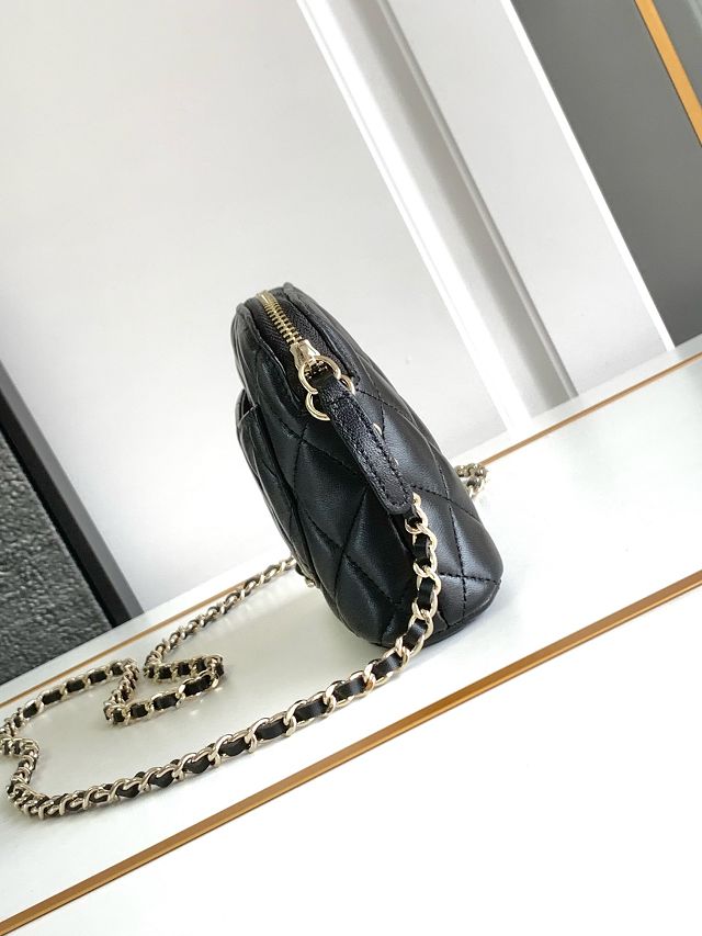 CC original lambskin clutch with chain AP4000 black