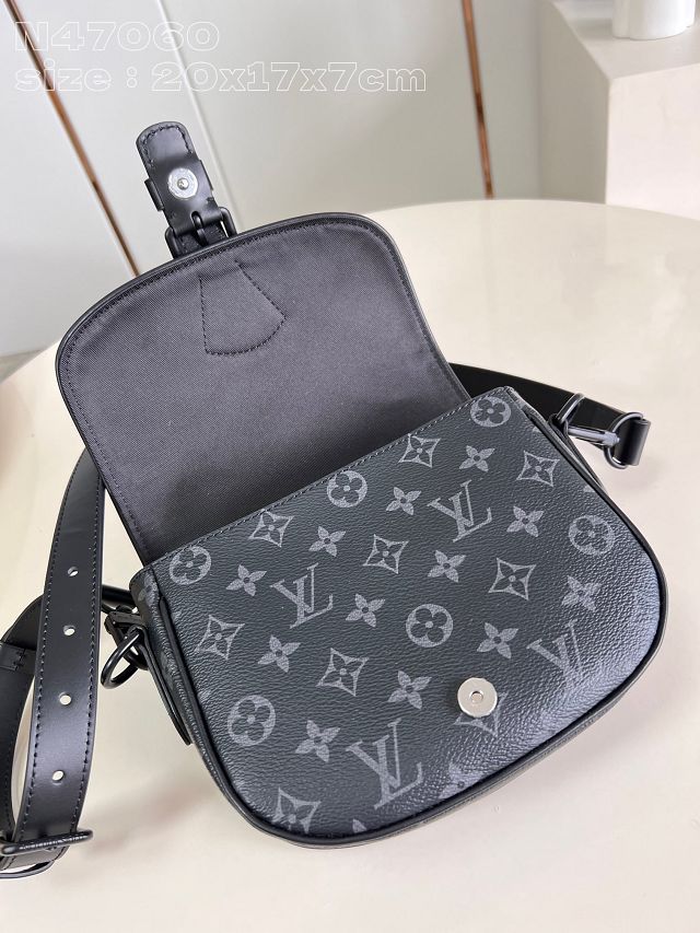 Louis vuitton original monogram eclipse montsouris messenger PM M47061