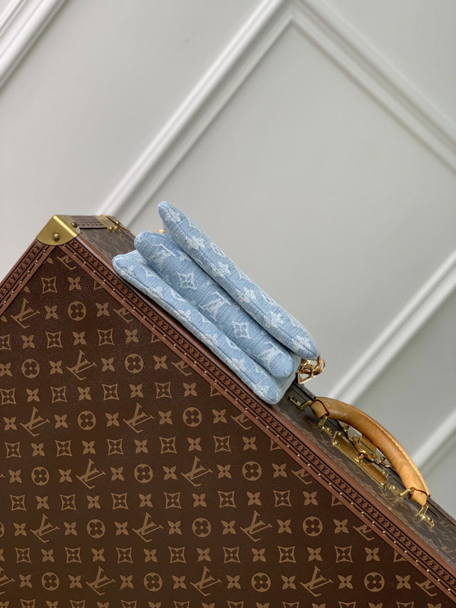 Louis vuitton original denim coussin BB M11401 light blue