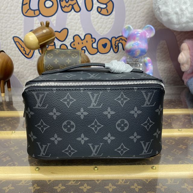 Louis vuitton original monogram eclipse toiletry bag M11508