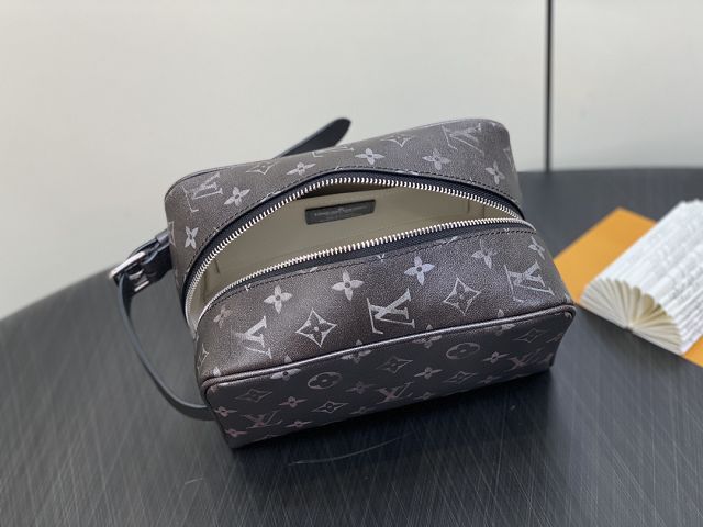 Louis vuitton original brushed calfskin locker dopp kit M11670