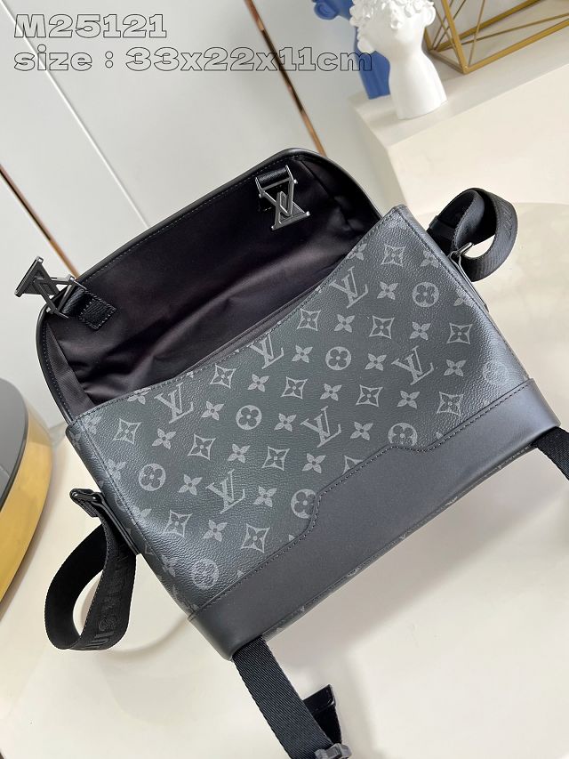 Louis vuitton original monogram eclipse voyager messenger PM M25121