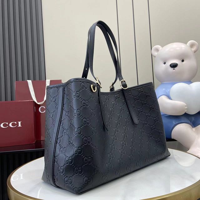 GG original calfskin emblem medium tote bag 815213 black