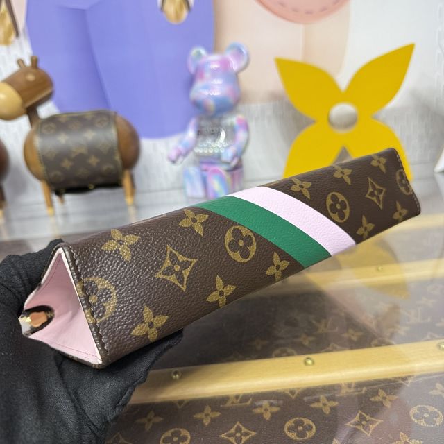 Louis vuitton original monogram canvas toilet pouch M25820