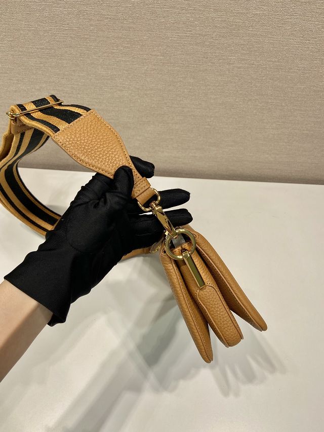 Prada original calfskin small pouch 1BH194