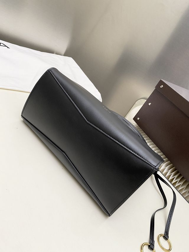 Alaia original calfskin le click small square bag AL0017 black