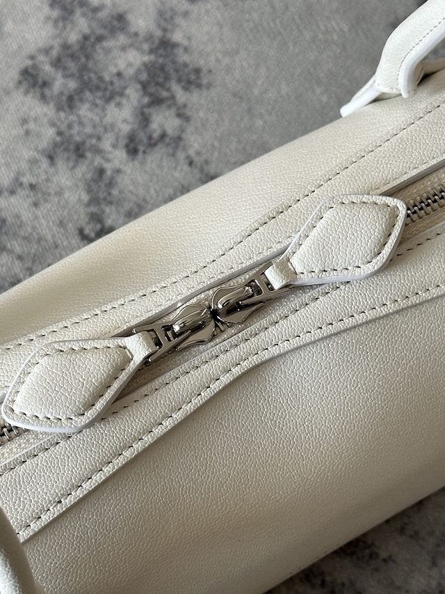 Alaia original lambskin le teckel medium bag AL0024 ivory