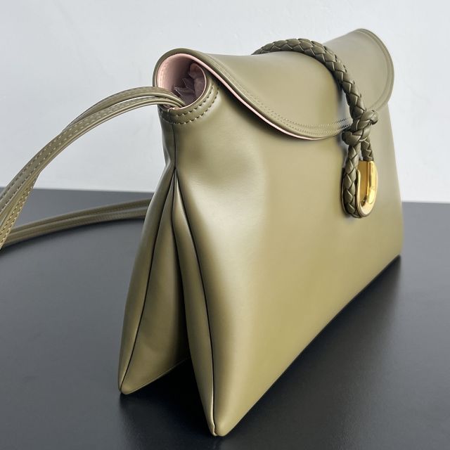 BV original calfskin medium liberta bag 806034 seaweed