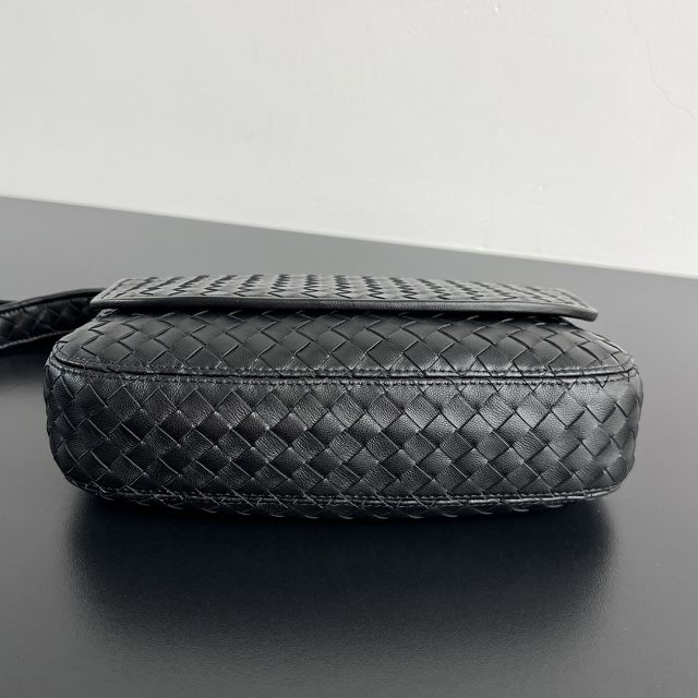 BV original lambskin veneto flap messenger bag 843836  