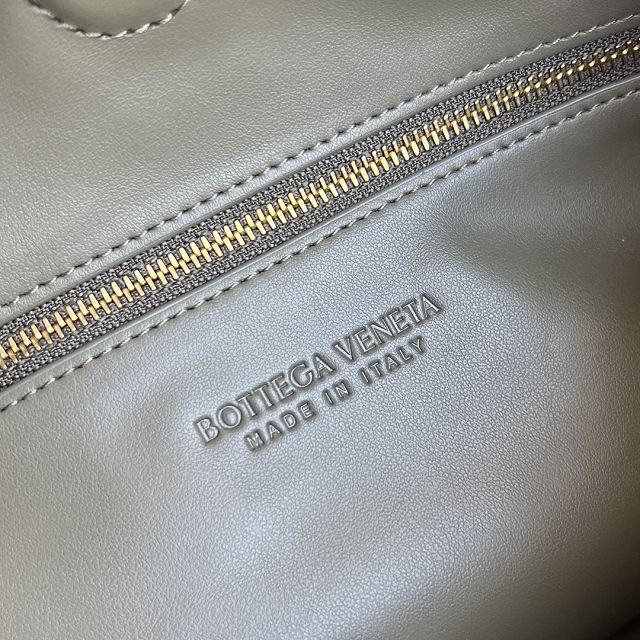 BV original suede calfskin medium hop bag 796262 cypress