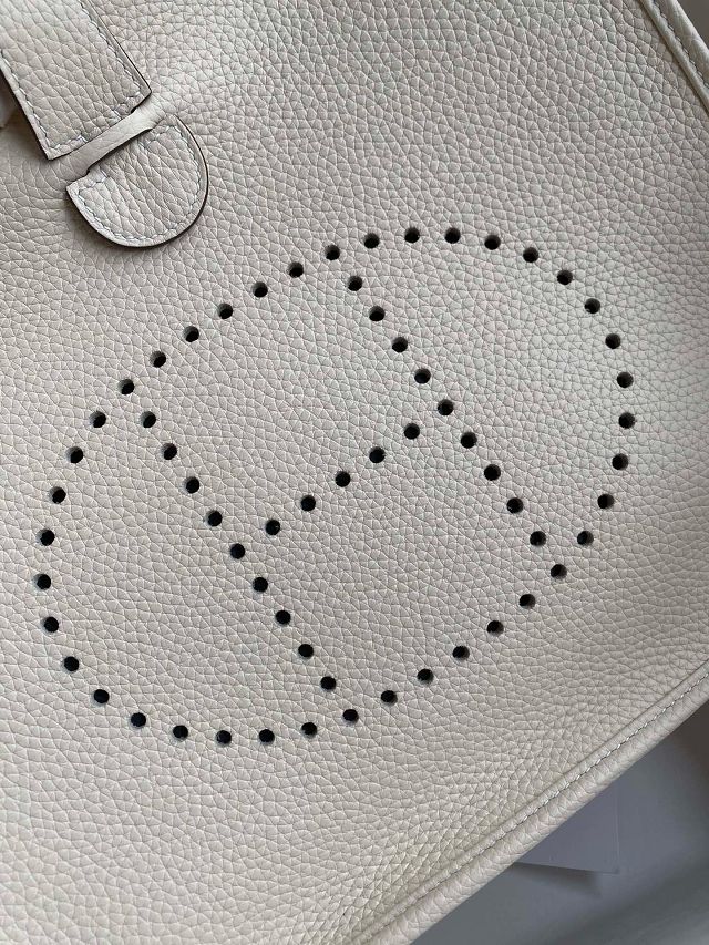 Hermes original togo leather evelyne pm shoulder bag E29 nata
