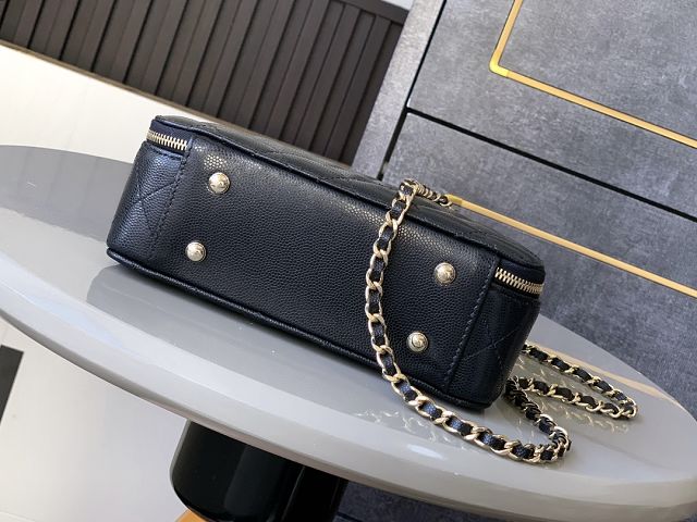 CC original grained calfskin clutch with chain AP5060 black