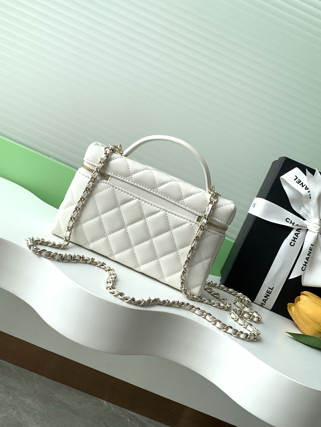 CC original lambskin vanity with chain AP4385 white