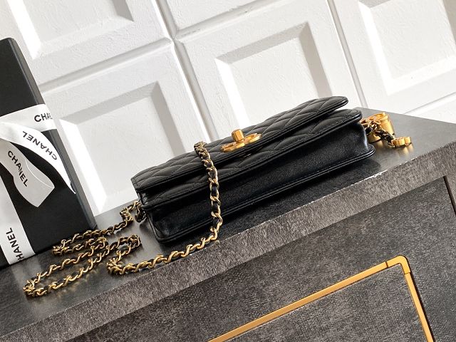 CC original lambskin wallet on chain AP3938 black