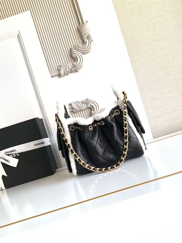 CC original lambskin 25 mini handbag AS5631 black&white