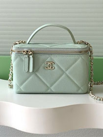 CC original grained calfskin vanity with chain AP4936 green