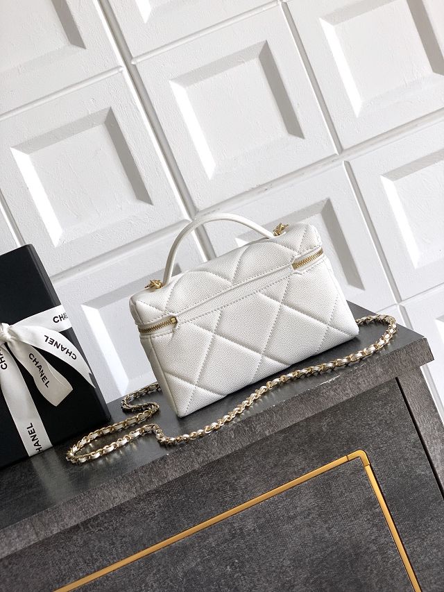 CC original grained calfskin vanity with chain AP4936 white
