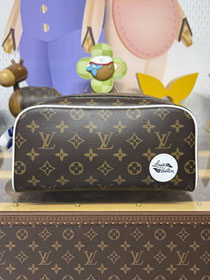 Louis vuitton original monogram canvas dopp kit pouch M28371