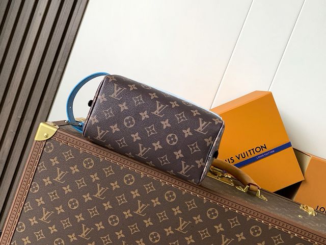 Louis vuitton original monogram canvas locker dopp kit M28228