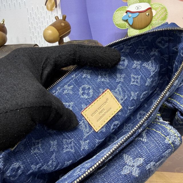 Louis vuitton original denim pochette accessoire cargo M27602 blue