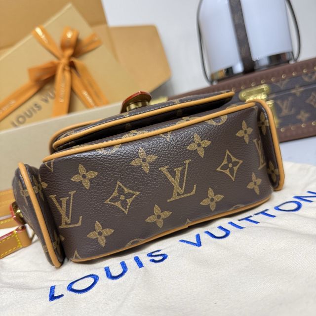 Louis vuitton original monogram canvas cargo wearable wallet M14742