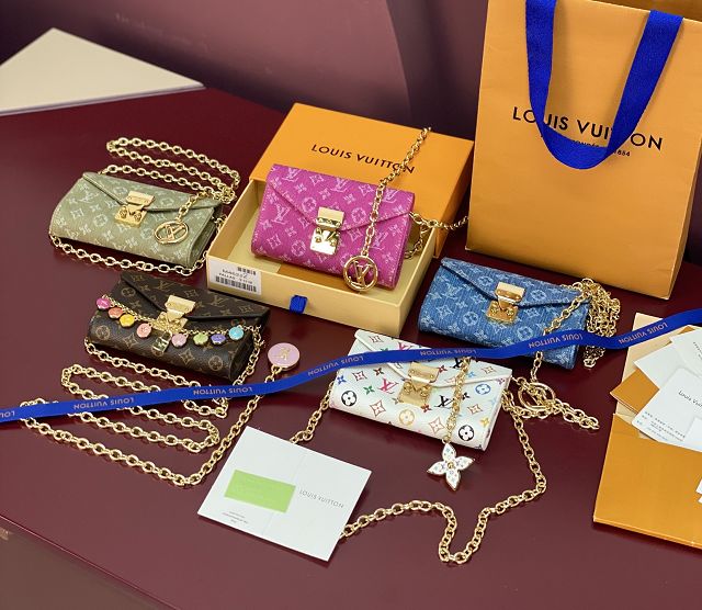 Louis vuitton pouch metis belt M4869Z