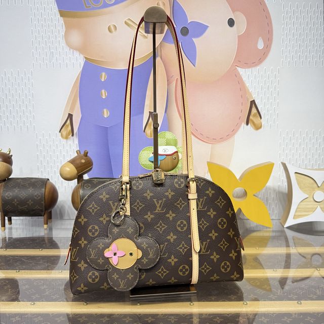 Louis vuitton original monogram canvas squire  pm handbag M28951