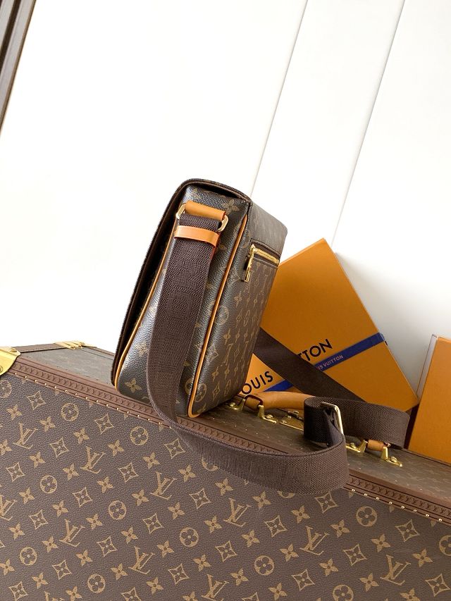 Louis vuitton original monogram canvas bastille PM M2A191