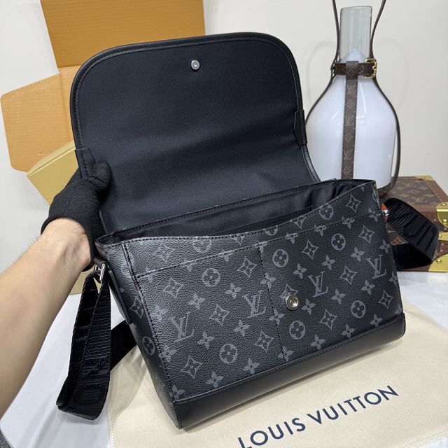 Louis vuitton original monogram eclipse courrier messenger bag M28630
