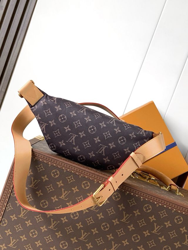 Louis vuitton original monogram silk rush bumbag M2A452