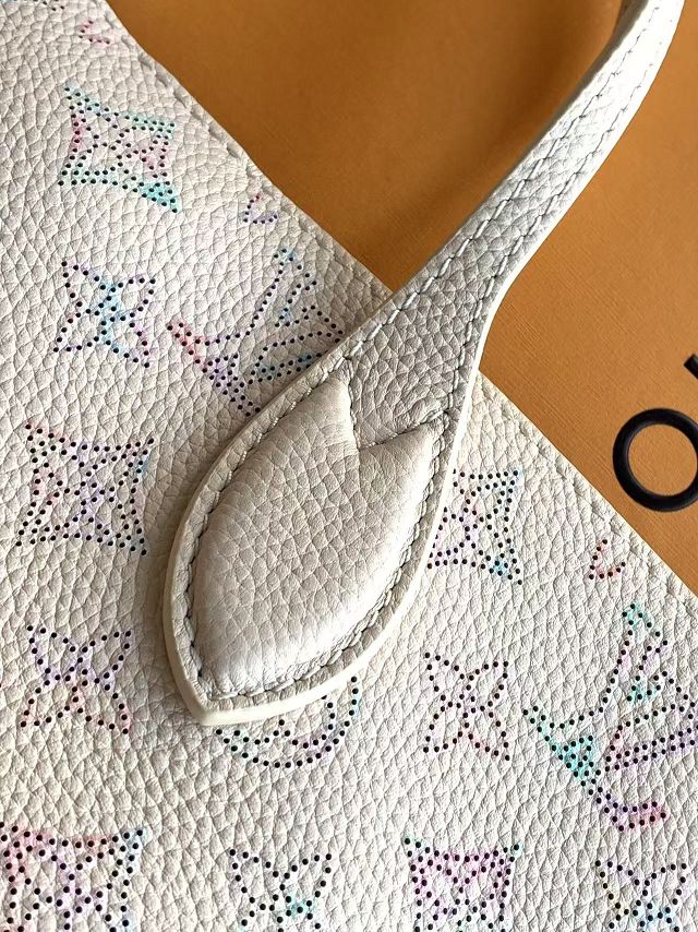 Louis vuitton original mahina calfskin blossom pm tote M29900 white&purple